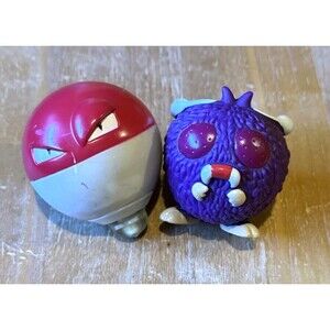POKEMON Nintendo 1999 spinning tops Venonat Voltorb Vintage Burger King
